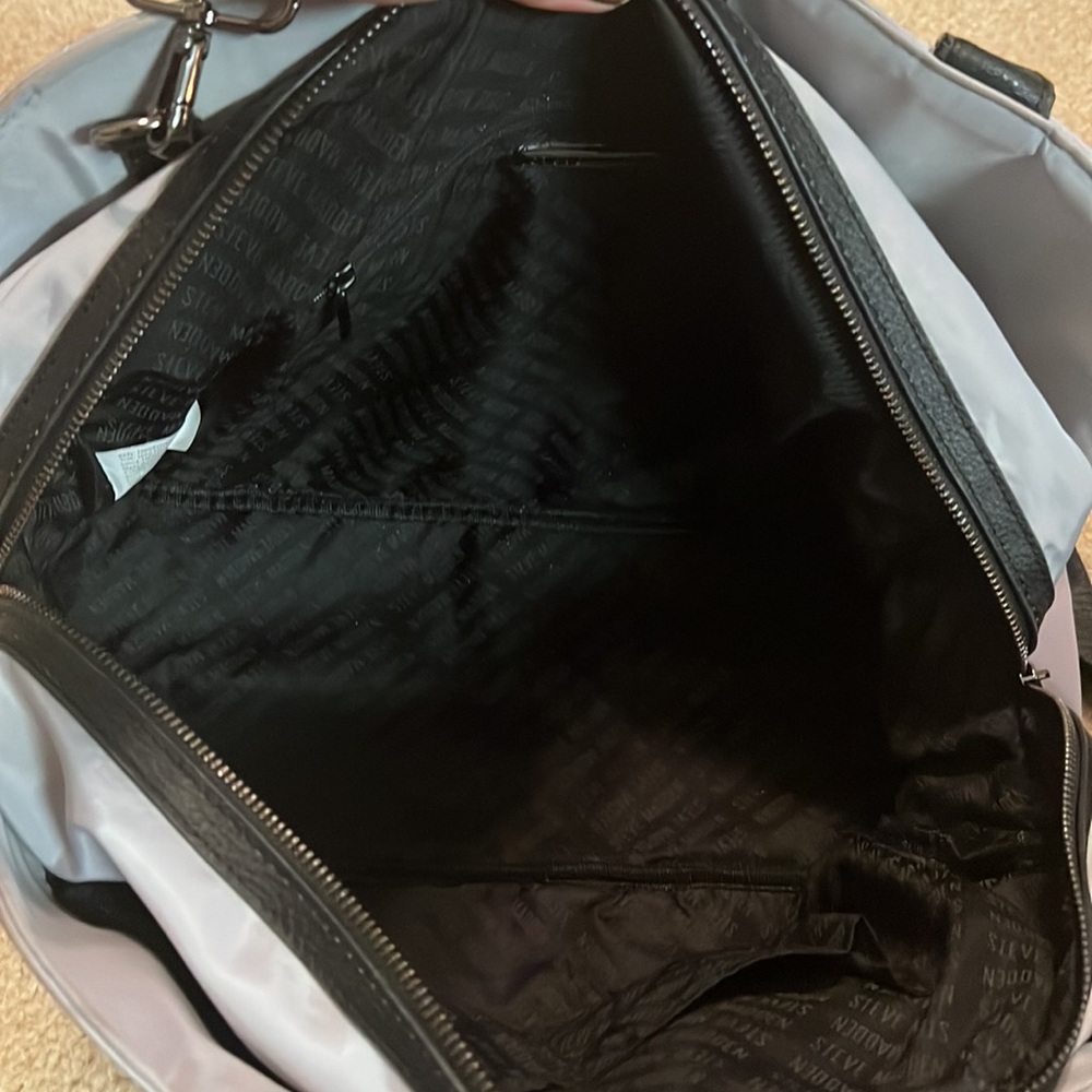 Steve Madden Baustin overnight bag - Picture 8 of 8